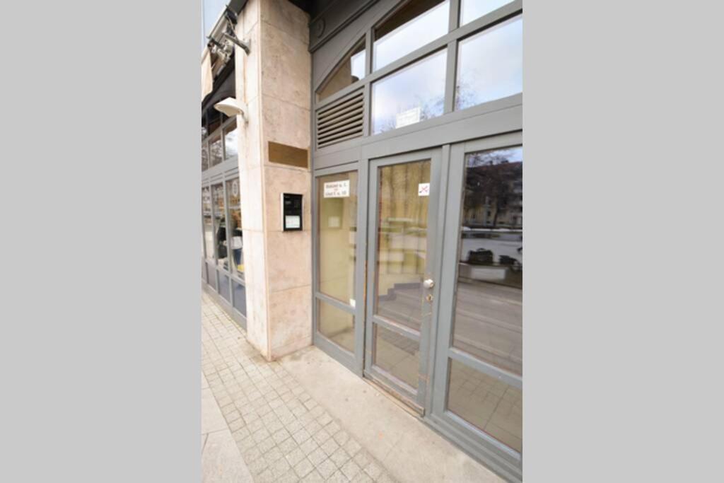 City Center Apartment Debrecen Buitenkant foto